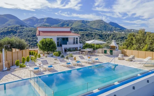 Villa for sale – Π-15444