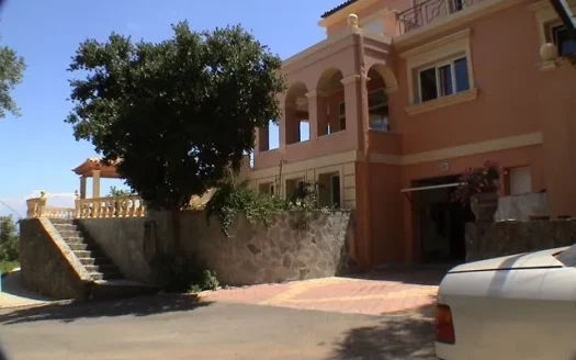 Villa for sale – Π – 19540